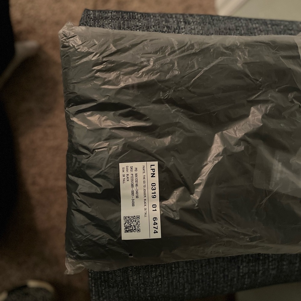 Men’s Fabletics Go To Jogger.  New in unopened packaging.